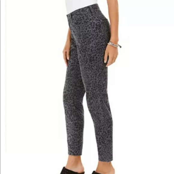 Style & Co Curvy Skinny Jeans - Picture 2 of 5